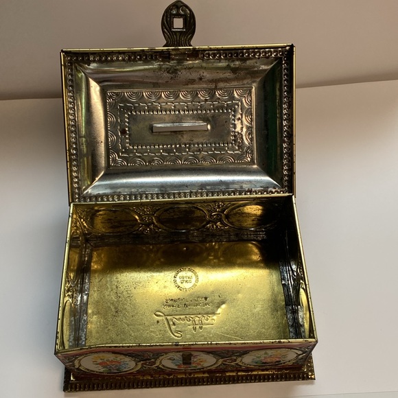 Vintage James P. Linette Candy Tin Bank, Made in Western Germany - Picture 5 of 10